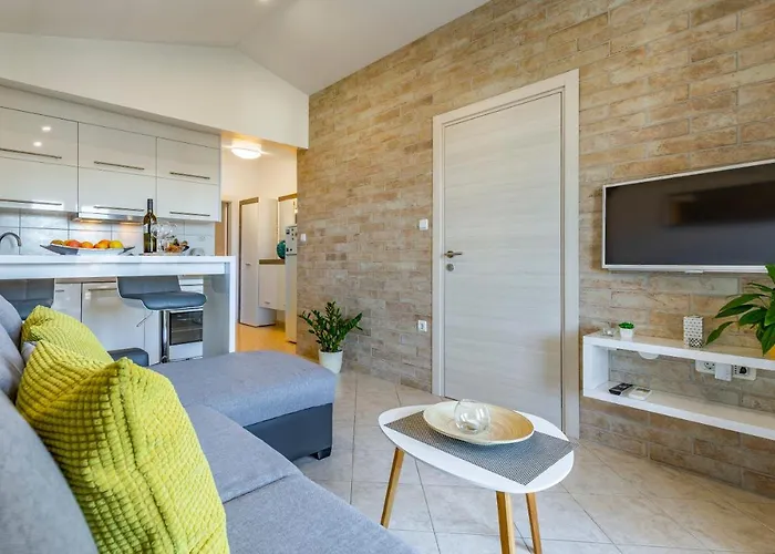 Apartments Denis 2