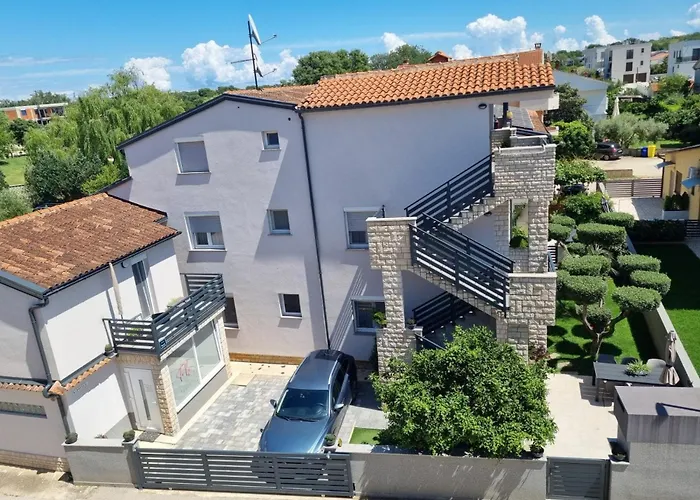 Apartments Denis 2