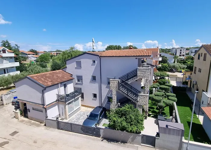 Apartments Denis 2